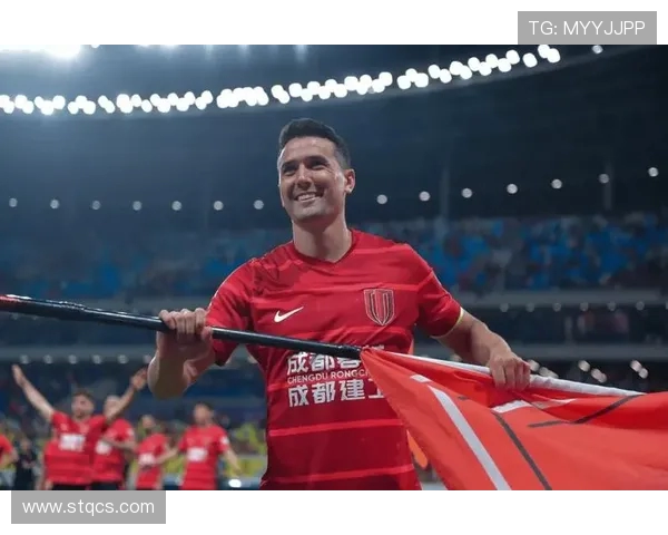 成都蓉城亚冠首秀球衣暗藏国际化密码:胸前英文标识背后的战略突围